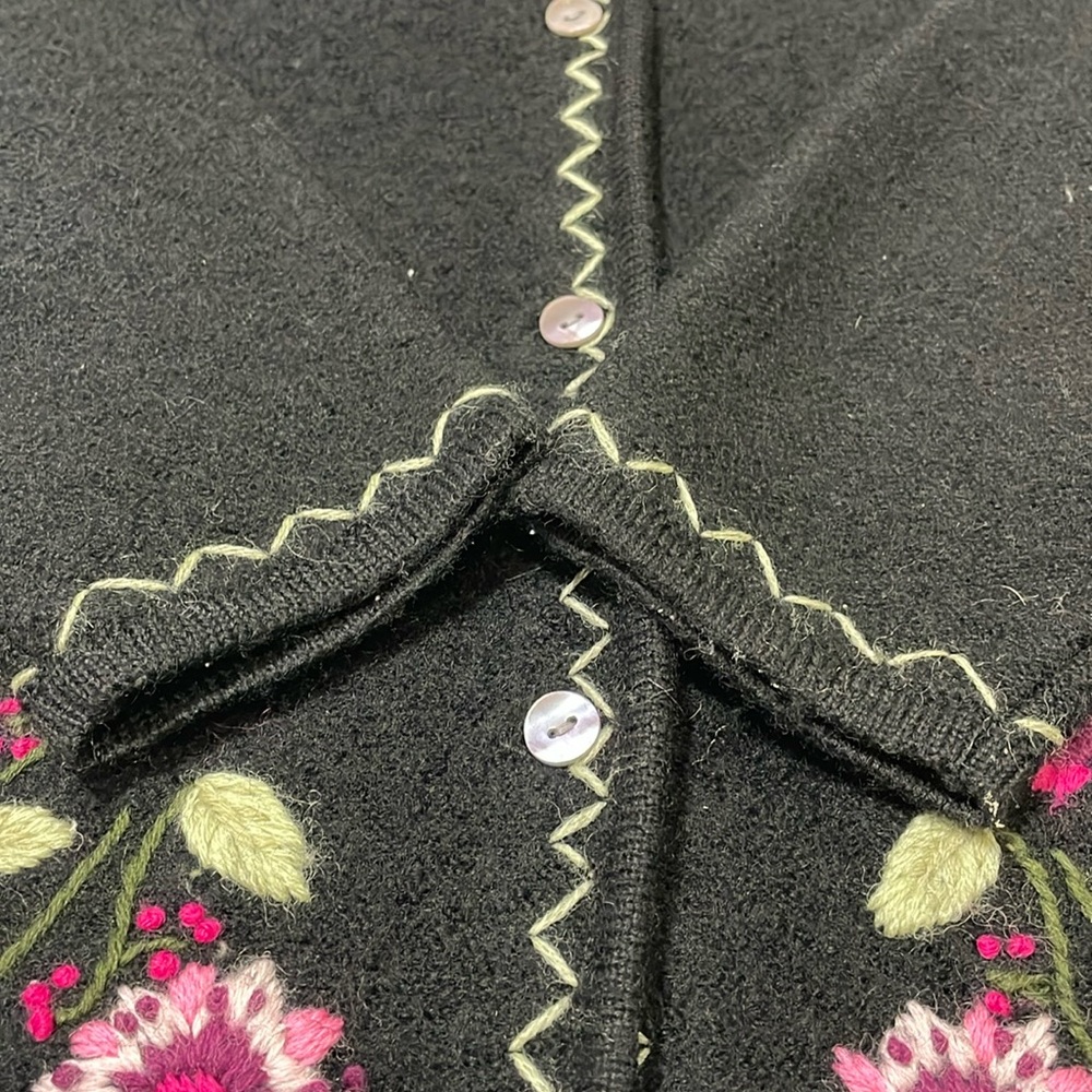 Stunning Wool Embroidered Floral Sweater Jacket Coat Cardigan Overlay SizeMedium - Picture 10 of 16